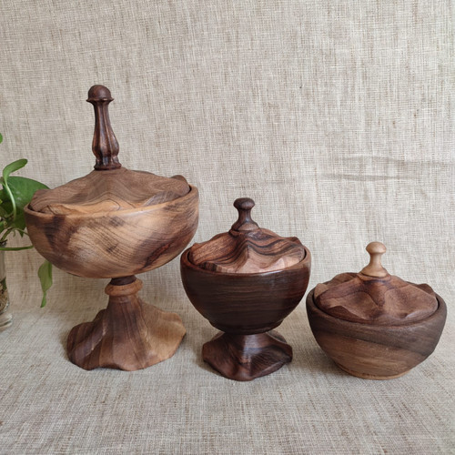 قندان و شکلاتخوری گروه تولیدی خانه چوبی با چوب گردو